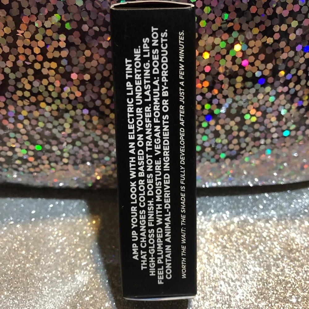BNIB! Urban Decay Wired Lip Chemistry Lasting Glassy Tint in GRAVITY